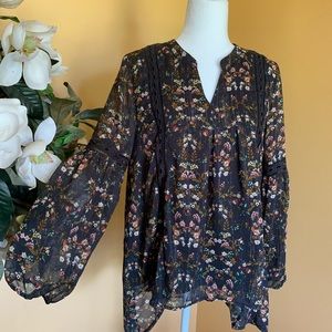 Blu Pepper Tunic Top Bohemian Boho Floral Hi-Lo, Size Medium Tunic Top.